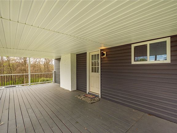5th image of 30 Evans Rd