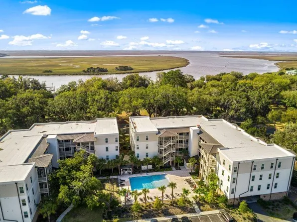 117 Gascoigne Ave #206, Saint Simons Island, GA 31522