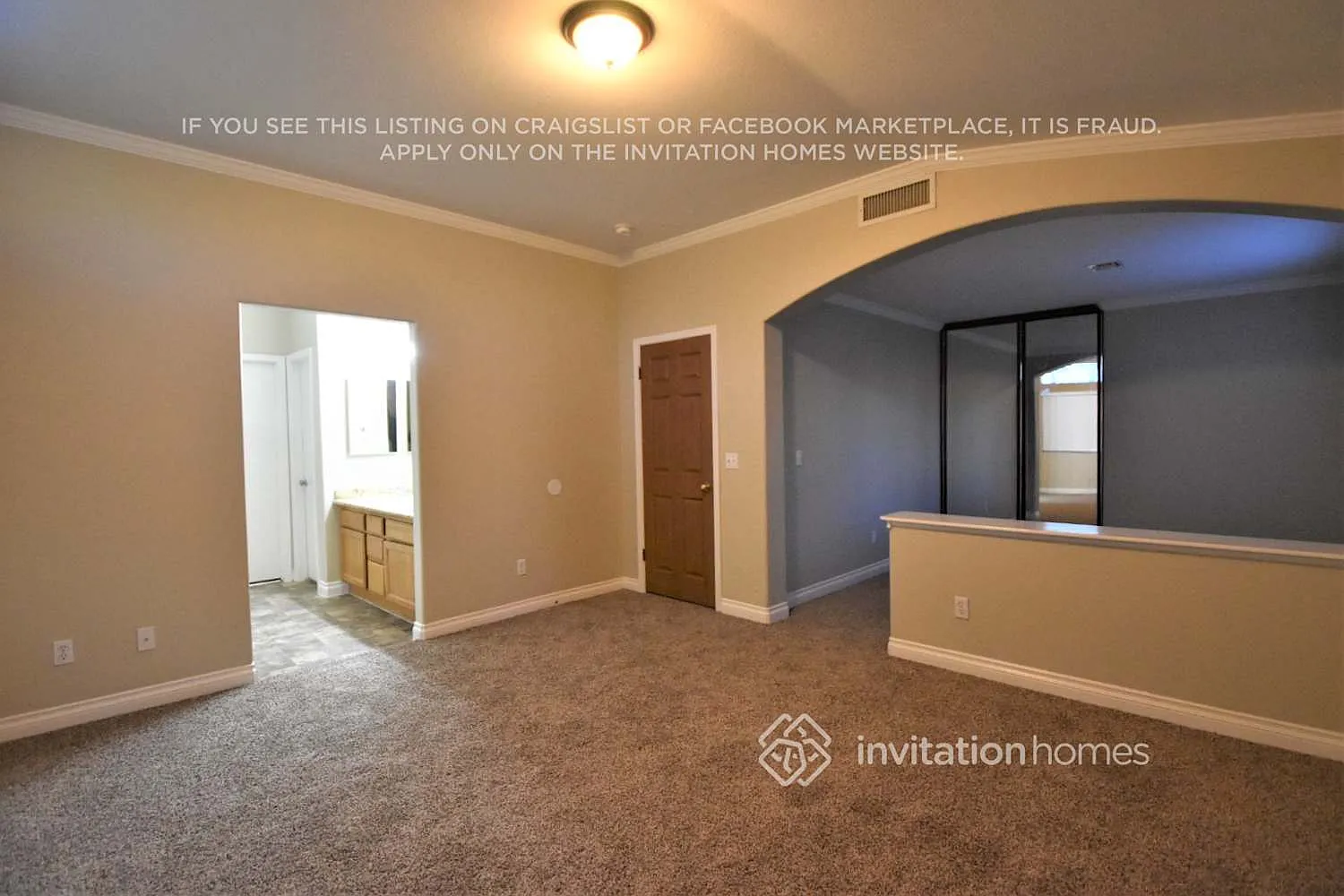 7300 Stoney Shore Dr Las Vegas, NV 89128 — Photo 2