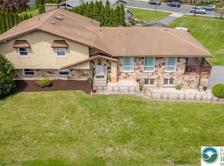 1650 Easton Rd, Hellertown, PA 18055