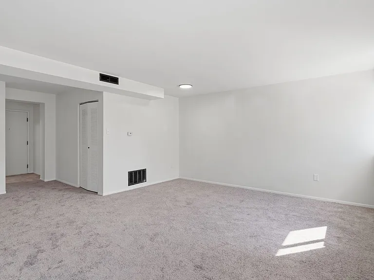 Wilson School Apartments — Photo 57