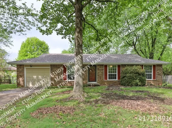 109 N Allen Ave, Republic, MO 65738