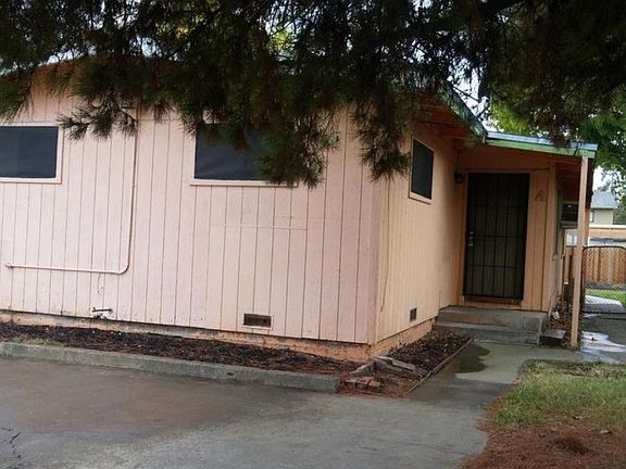 4th image of 3717 Clay St APT A