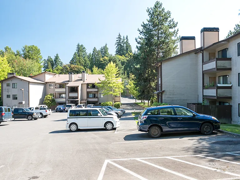 Beardslee Place Apartments — Photo 10