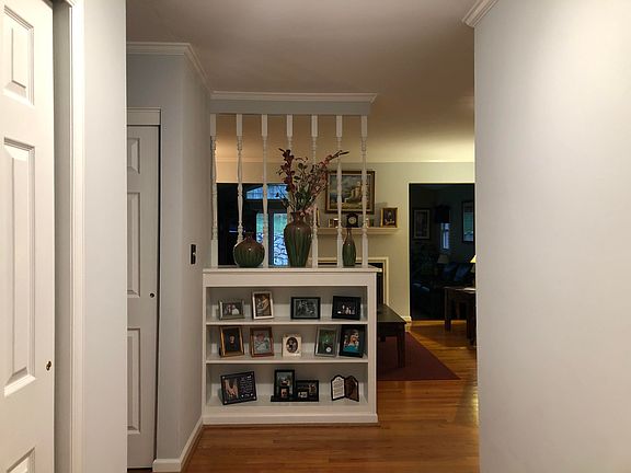 4th image of 5158 Wipledale Ave