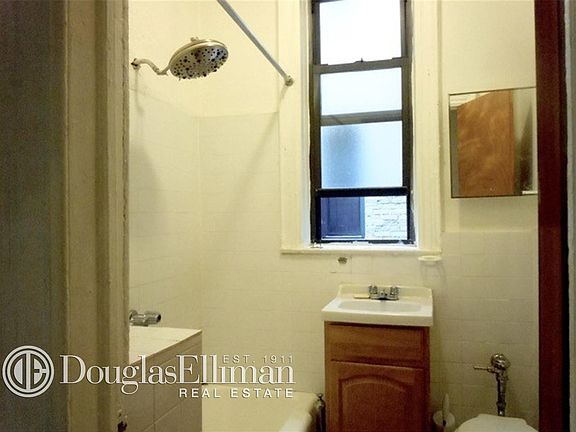 3rd image of 943 Saint Nicholas Ave APT 4N