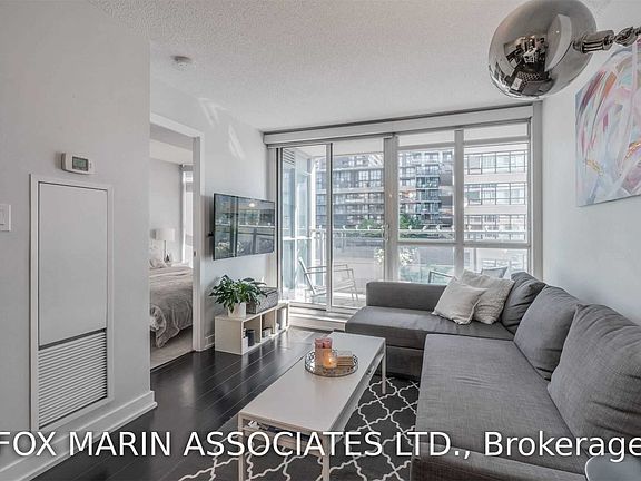 4th image of 10 Capreol Ct #302