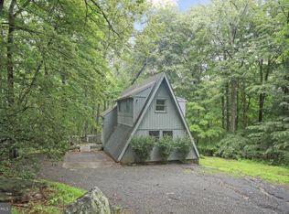 13 Mountainside Loop, Berkeley Springs, WV 25411