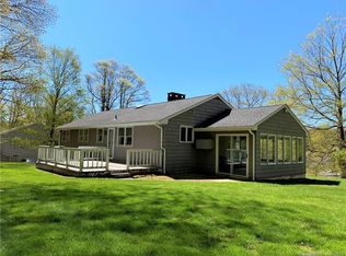 9 Sunshine Rd, Quaker Hill, CT 06375