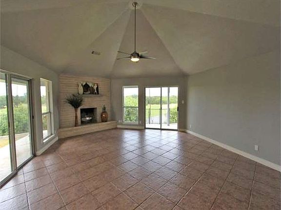 2nd image of 1061 Heritage