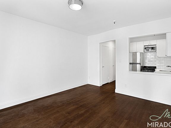 3rd image of 1435 York Ave APT 6E