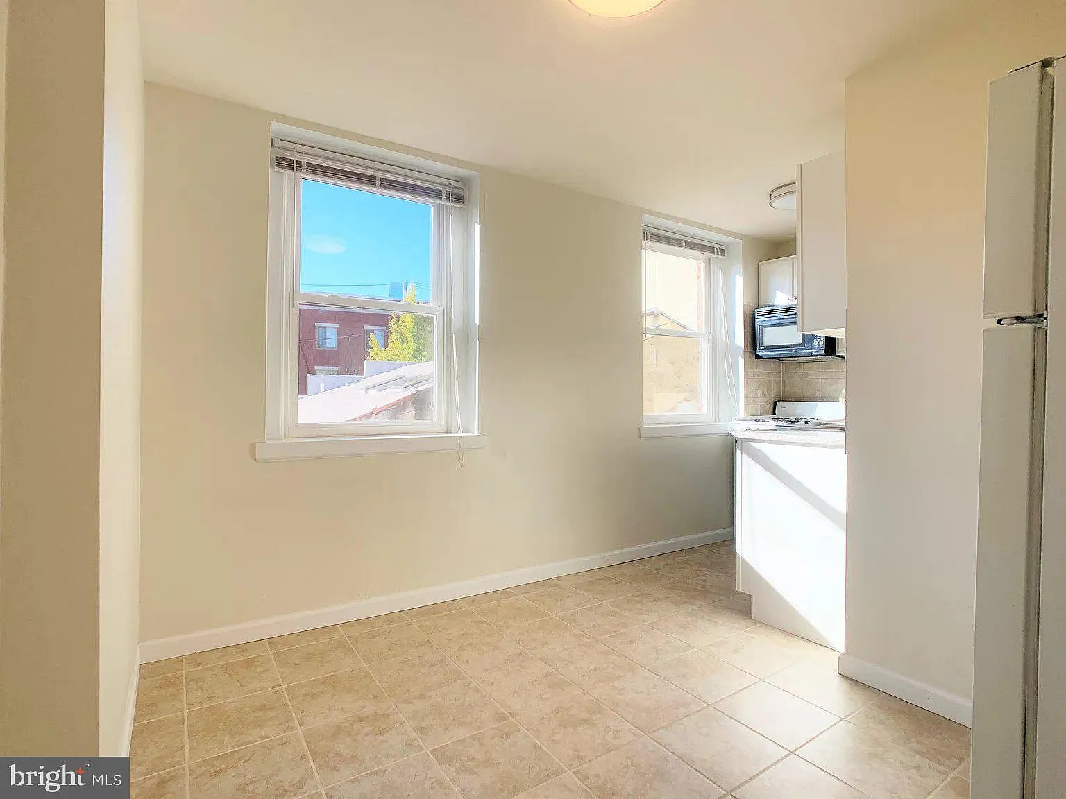 1 bed, 1.0 bath, $1,315 — Photo 3
