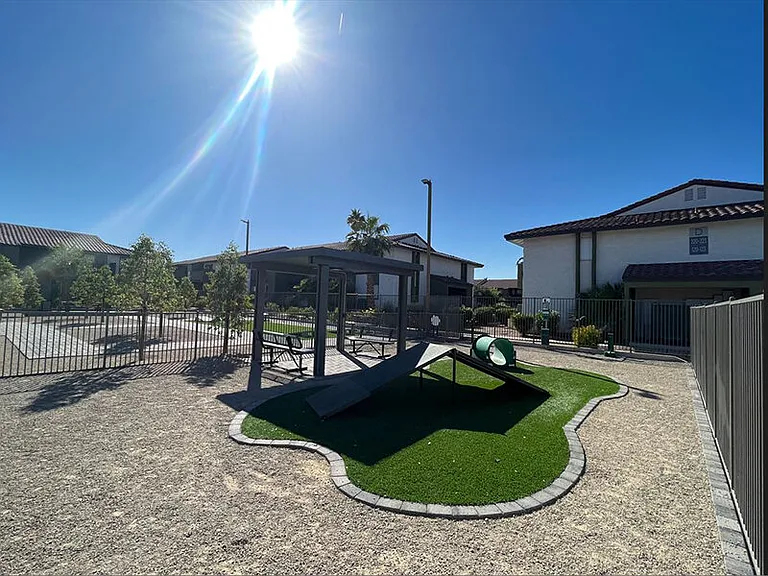 Gateway Villas — Photo 10