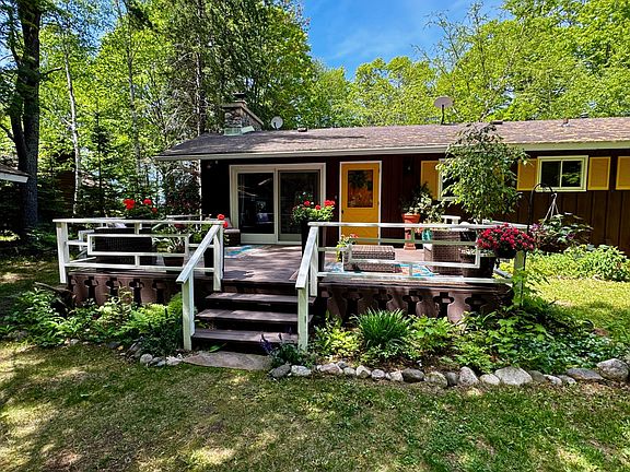 5th image of 1595 McKinney Ln