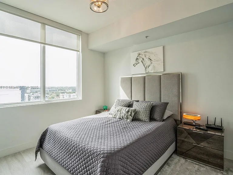 315 NE 3rd Ave #1602 — Photo 4