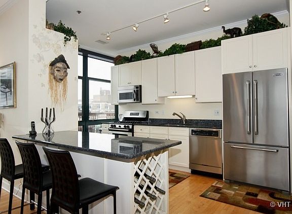 4th image of 221 E Cullerton Ave #923