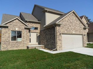 22231 Violet Saint, Saint Clair Shores, MI