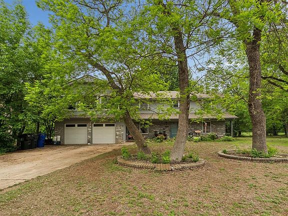 2nd image of 2415 Weatherford Dr