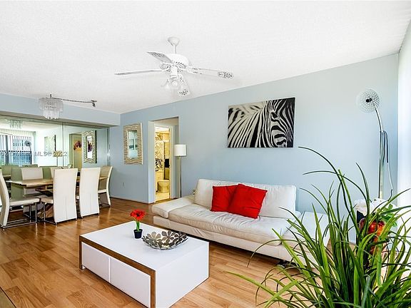 5th image of 200 177th Dr APT 208