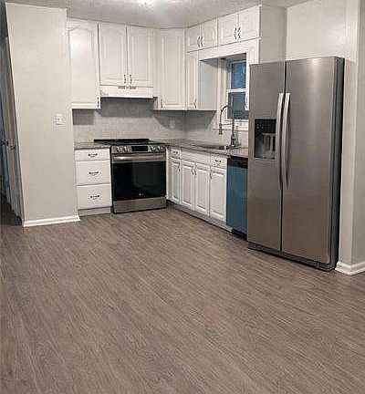 3rd image of 4776 Duncan Dr