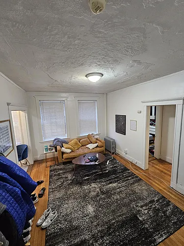 121 Park Dr Photo 1