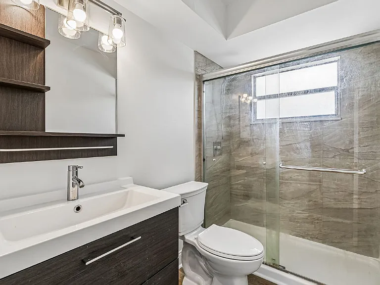2774 Seahorse Ct — Photo 14