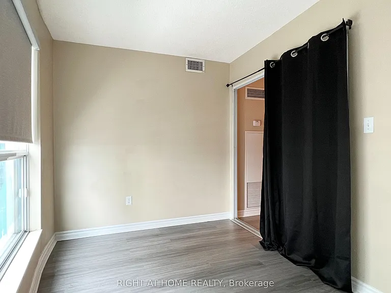 7 Lorraine Dr #1208 — Photo 11