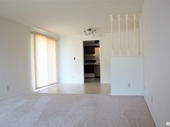 3rd image of 3306 N Molleck Dr #3308