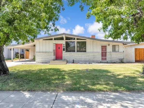 835 I St, Parlier, CA 93648