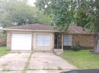 4912 E 31st St, Dickinson, TX 77539