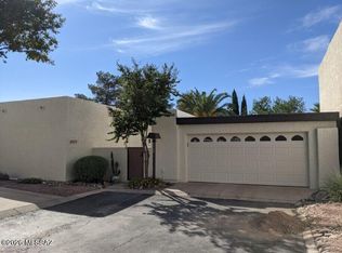2909 N Cascada Cir, Tucson, AZ 85715