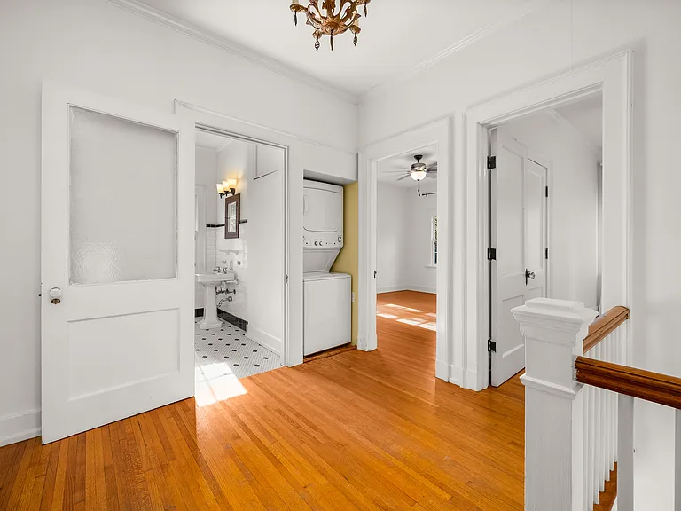 Upstairs landing with washer/ dryer