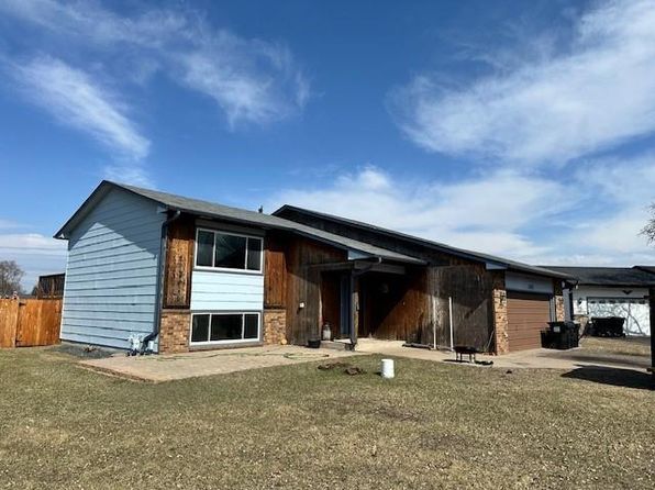 13693 Hidden Creek Dr, Andover, MN 55304