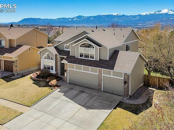 3rd image of 8940 Thorncreek Dr