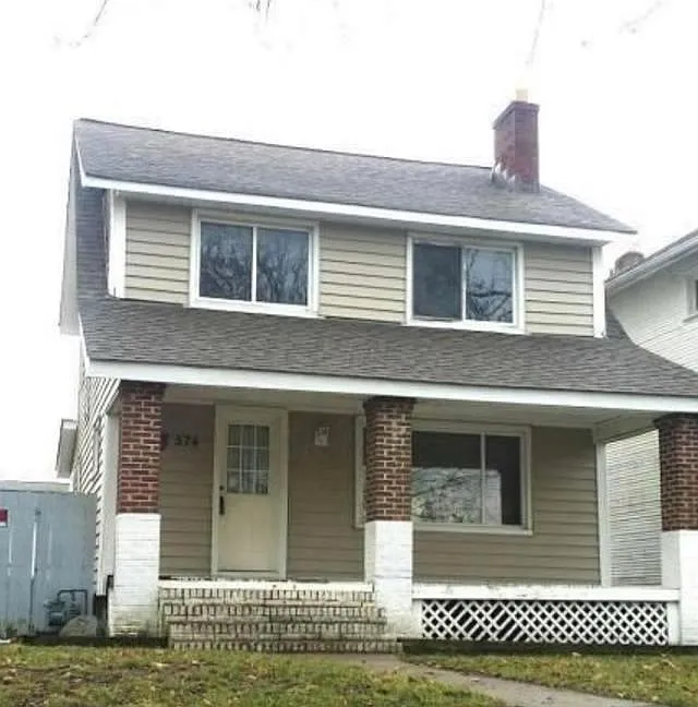 574 S Warren Ave photo 1