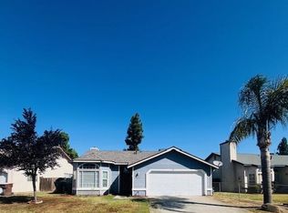432 Old Town Dr, Tulare, CA 93274