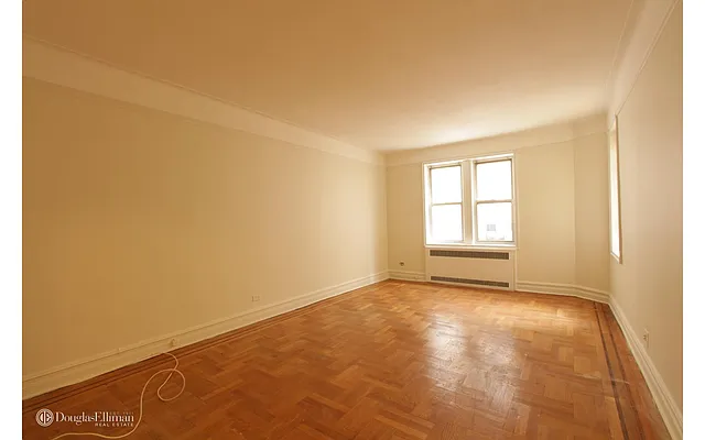Rented by Douglas Elliman | media 29