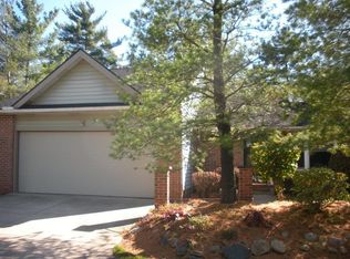 1768 Rock Hill Ln, Akron, OH 44313