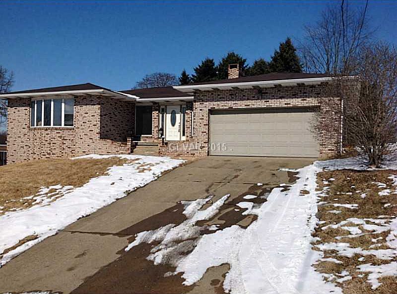 1st image of 861 Donegal Dr E