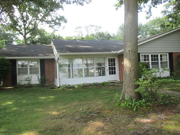 2nd image of 580A Lake Point Dr #1001
