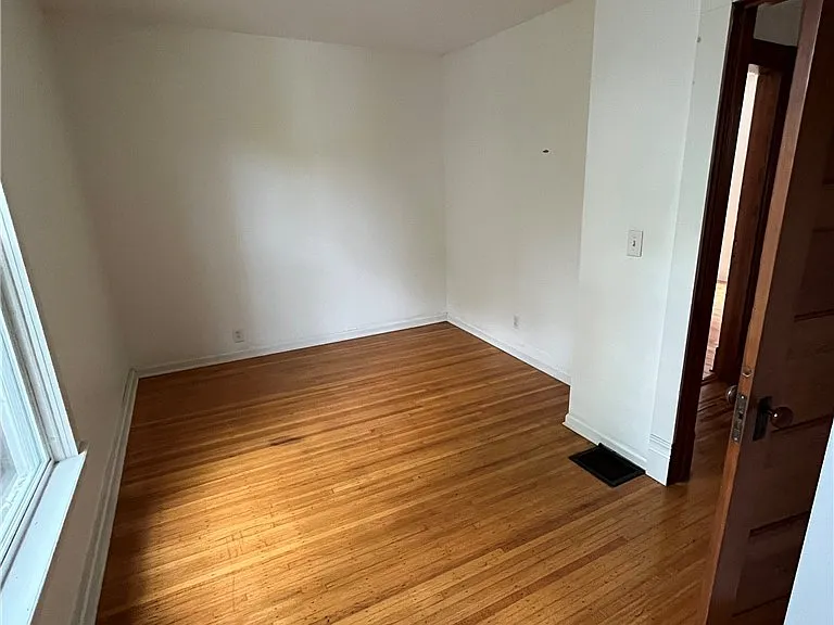 575 Auburn Ave — Photo 13