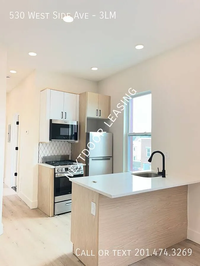 530 West Side Ave — Photo 1