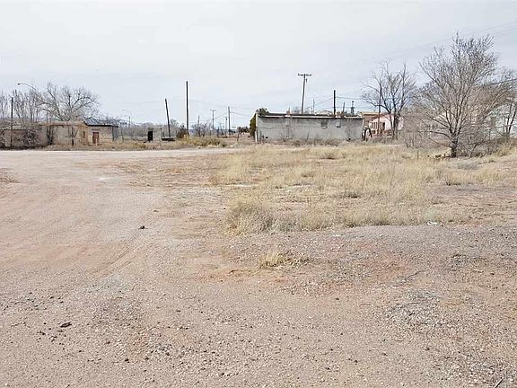 3rd image of 1300 W Santa Fe Ave
