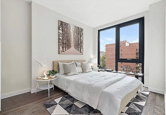 5th image of 41-14 27th St Unit 3D