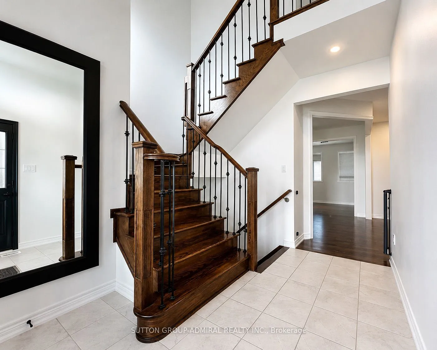 4 bed, $3,300 — Photo 2