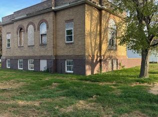 107 N 2nd St, Vincent, IA 50594