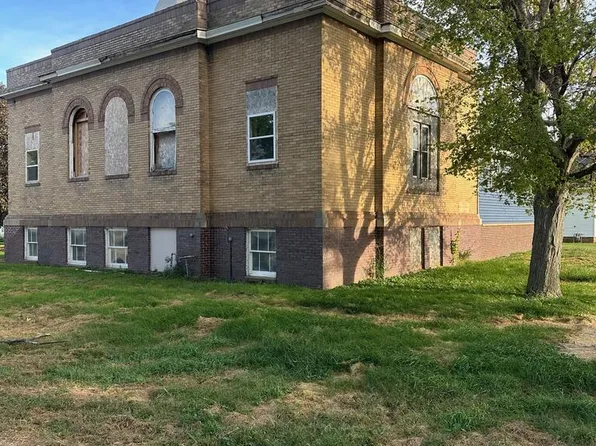 107 N 2nd St, Vincent, IA 50594