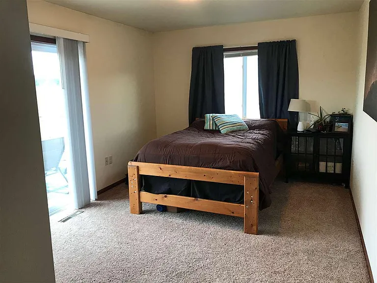 2900 Icecap Rd — Photo 6