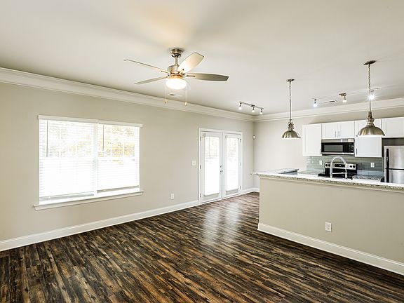 5th image of 42 Madaline Ln