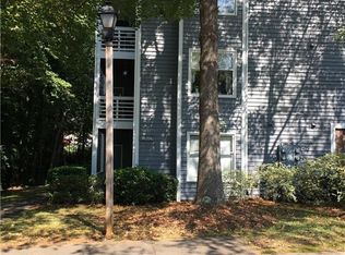 318 Meadows Cir, Winston Salem, NC 27104